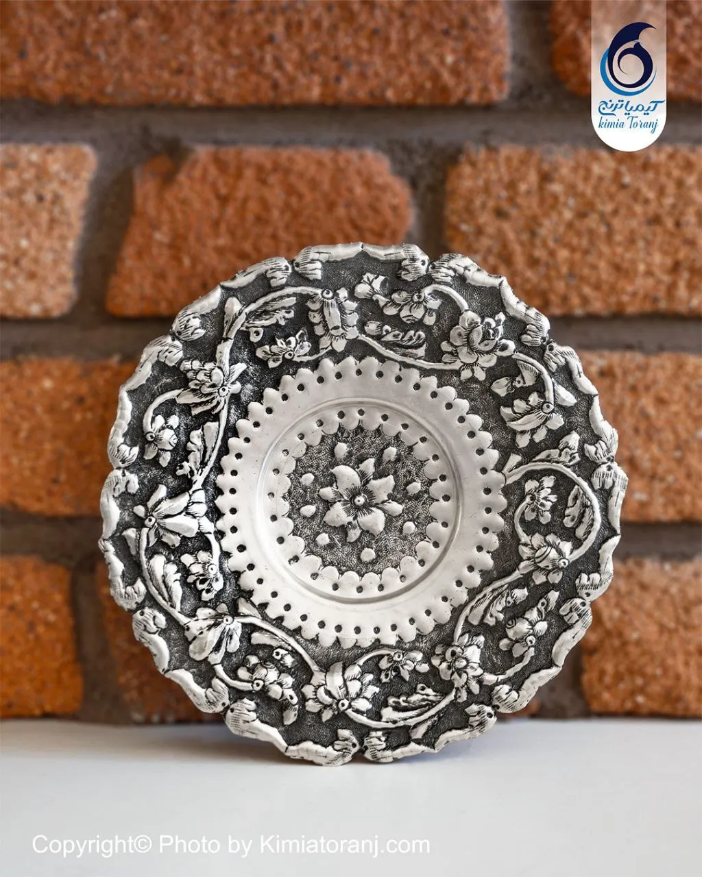 پیش دستی شبه نقره قلم گل برجسته