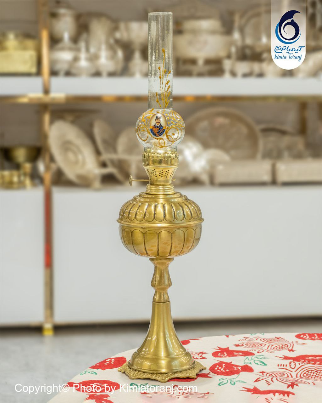 چراغ سلطنتی پایه بلند برنجی خطی